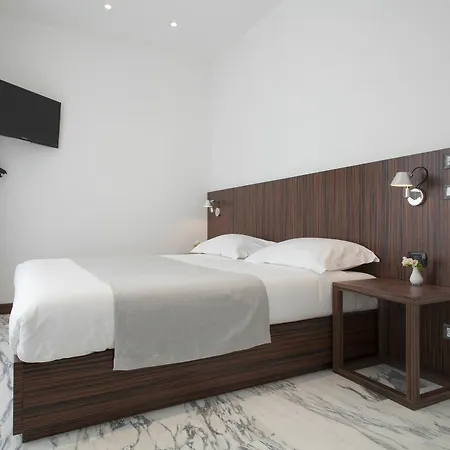 בית הארחה My Bed Montenapoleone 2*